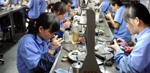 電子廠打工妹曬出8月工資條引熱議 個人護理電器行業，低薪背后的產業真相